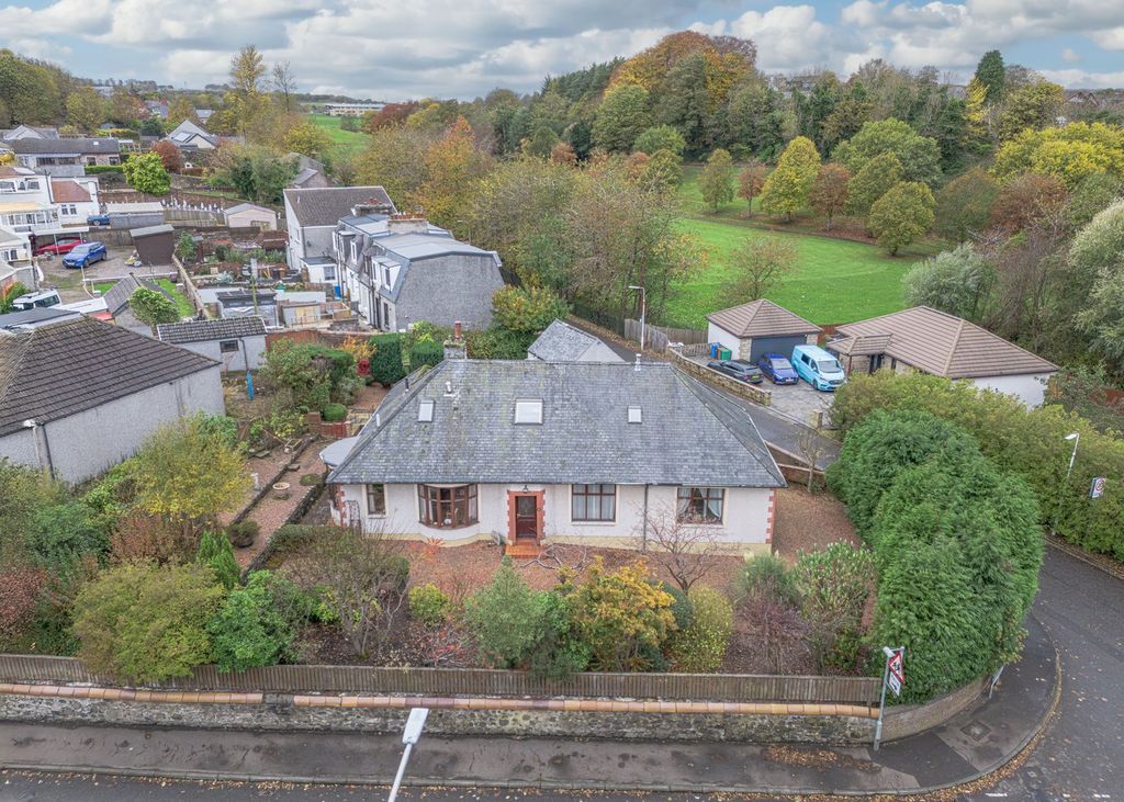 Property photo 1 of 40