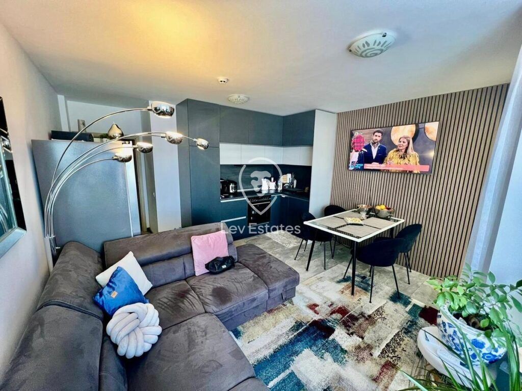 Property photo 1 of 16