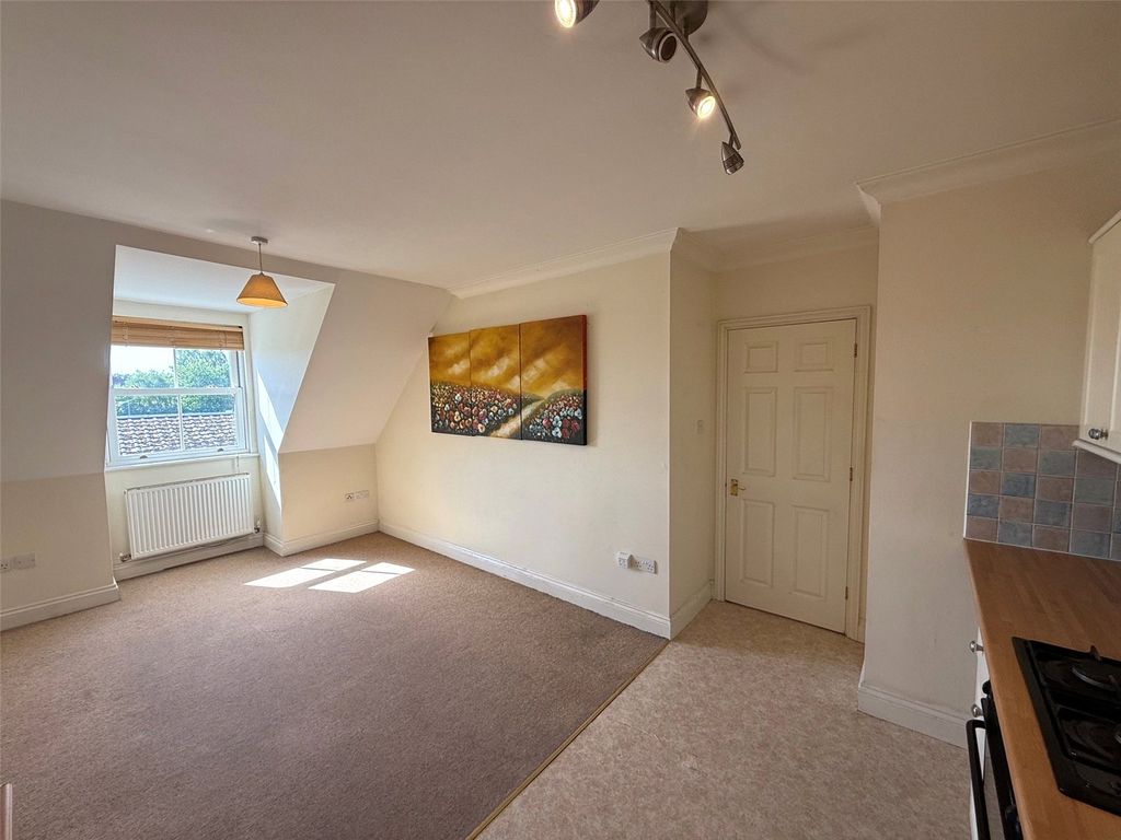 Property photo 3 of 14 Picture No. 23