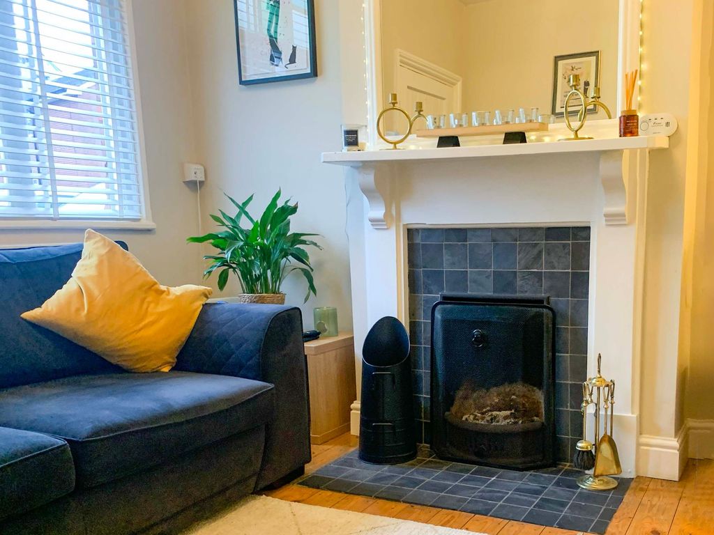 Property photo 3 of 17