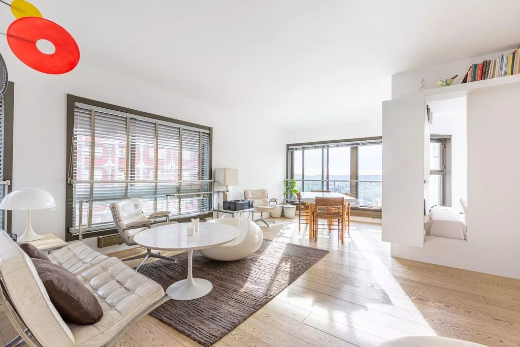 Property photo 1 of 9 Paris Xve - Grenelle - Family Apartment With Unobstructed View Of The Seine