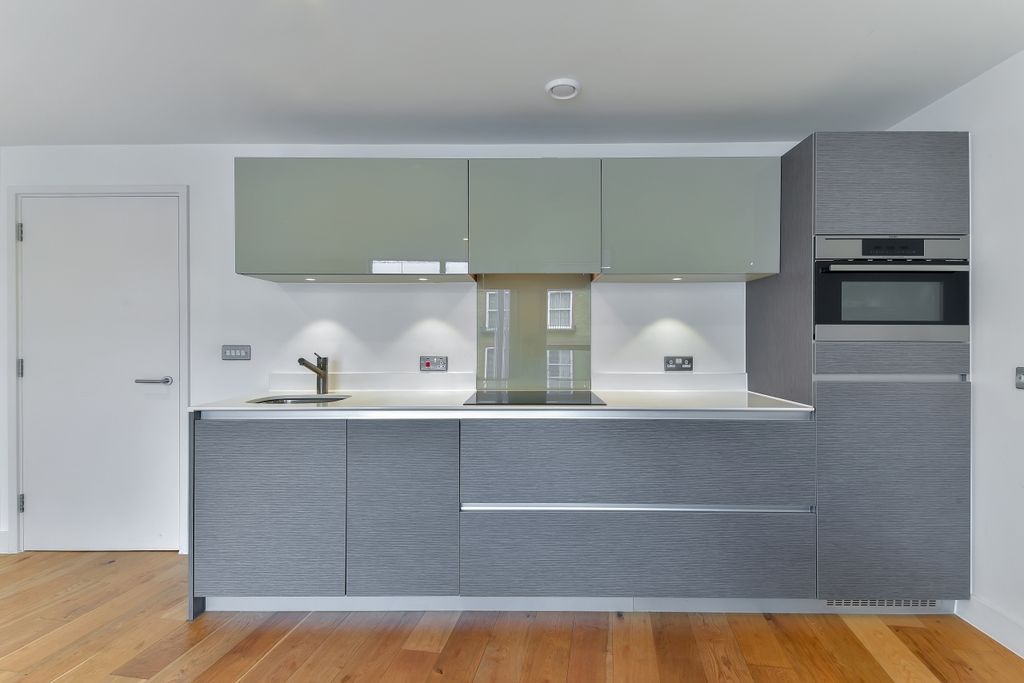 Property photo 2 of 4 Kitchen