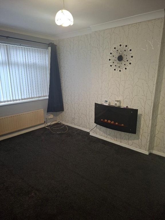 Property photo 2 of 8 Photo 1