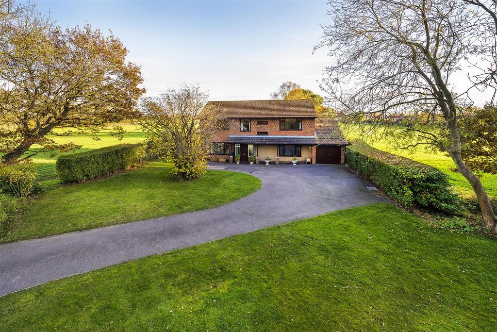 Property photo 1 of 27