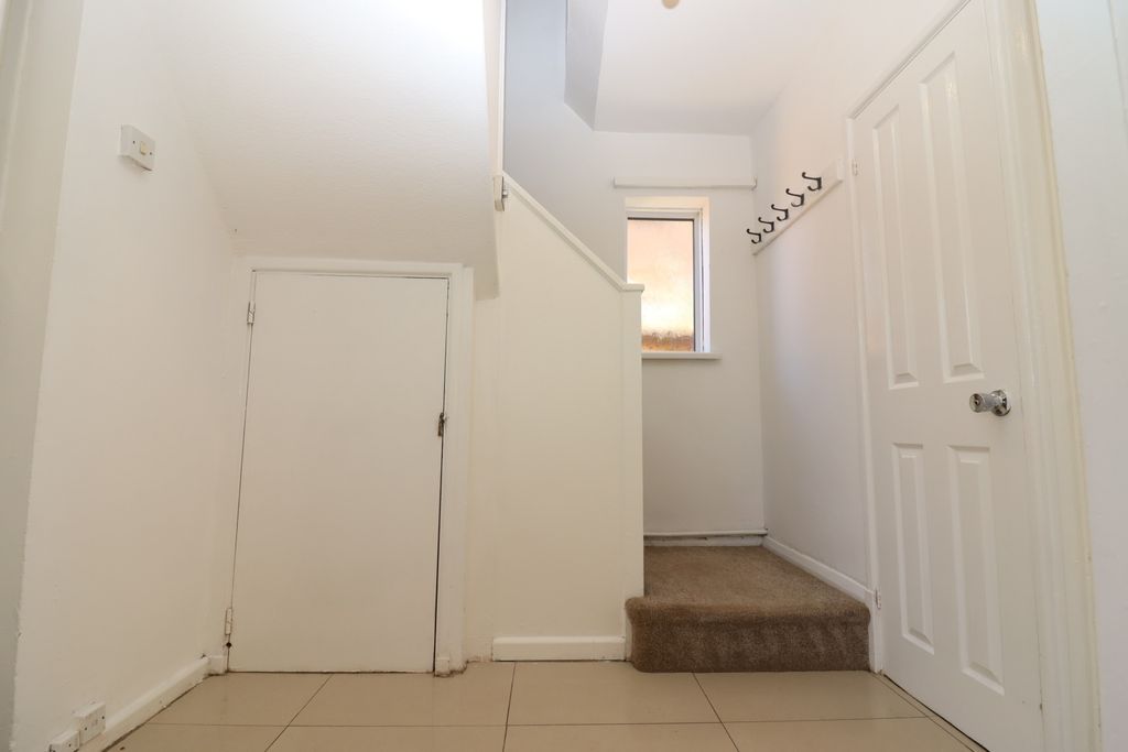 Property photo 3 of 10 Gallery