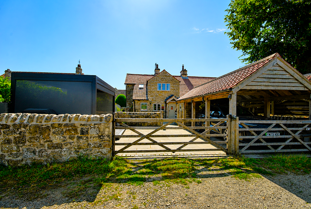 Property photo 3 of 39 3