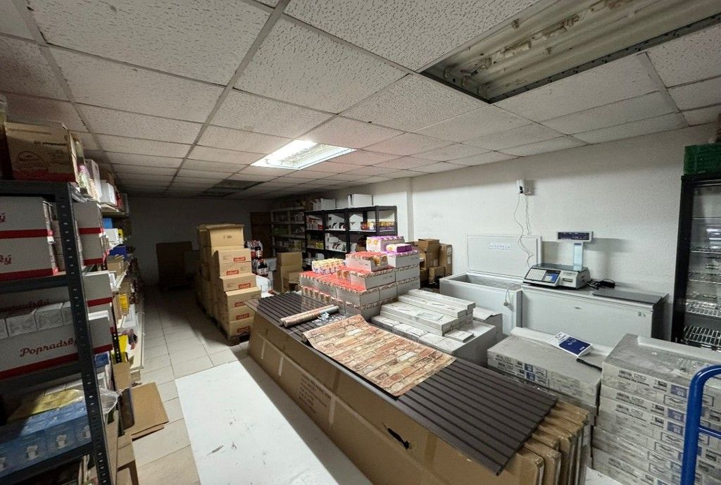 Property photo 3 of 7 Photo 4