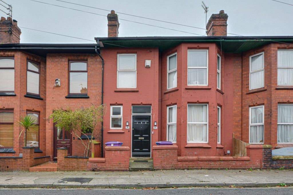 Property photo 1 of 18