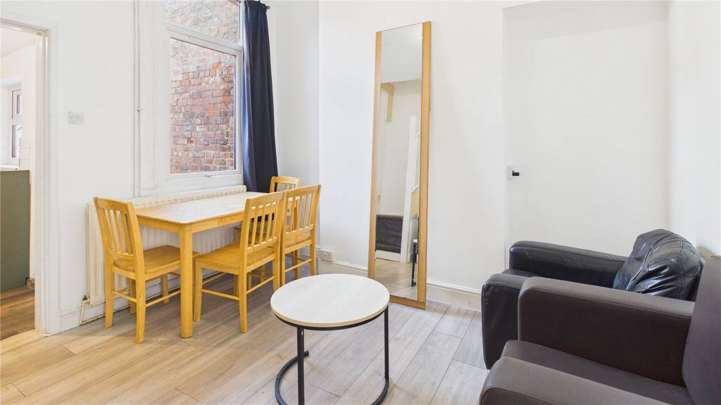 Property photo 2 of 11 Picture No. 07