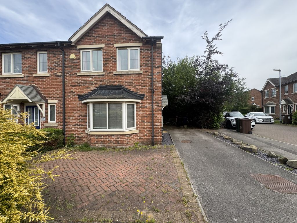 Property photo 1 of 18 3 Bedroom End Terrace