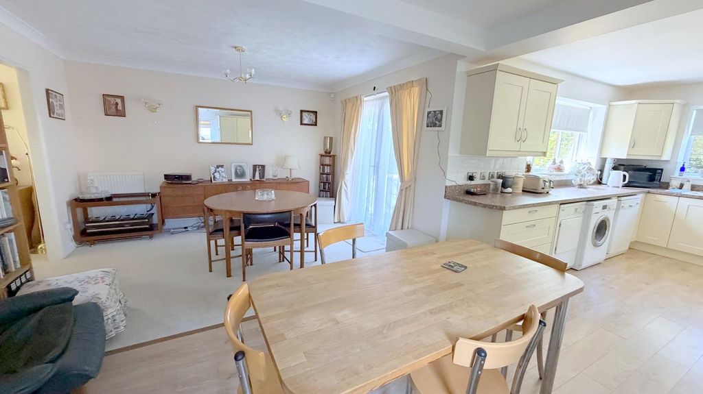 Property photo 2 of 17 Dining Room/Kitchen
