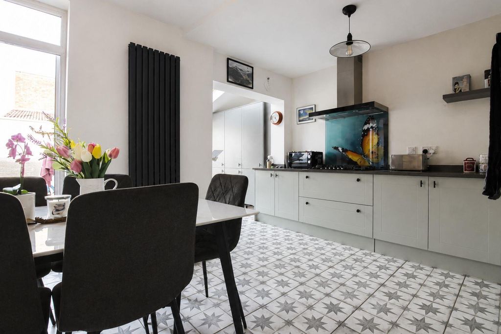 Property photo 1 of 13 8
