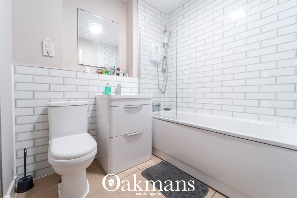 Property photo 2 of 22 Picture No. 24