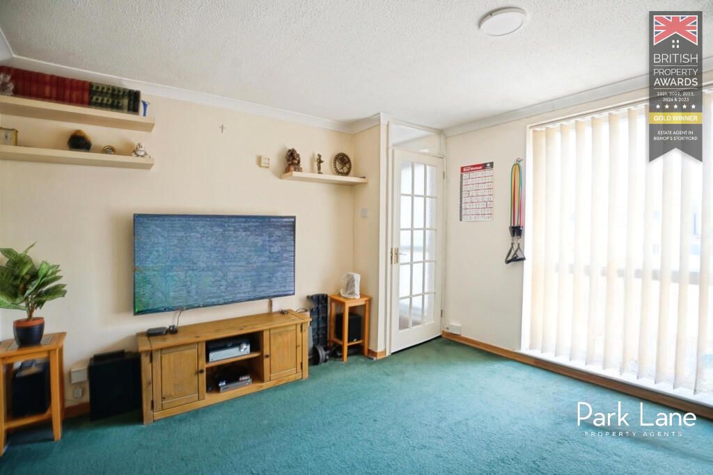 Property photo 2 of 22