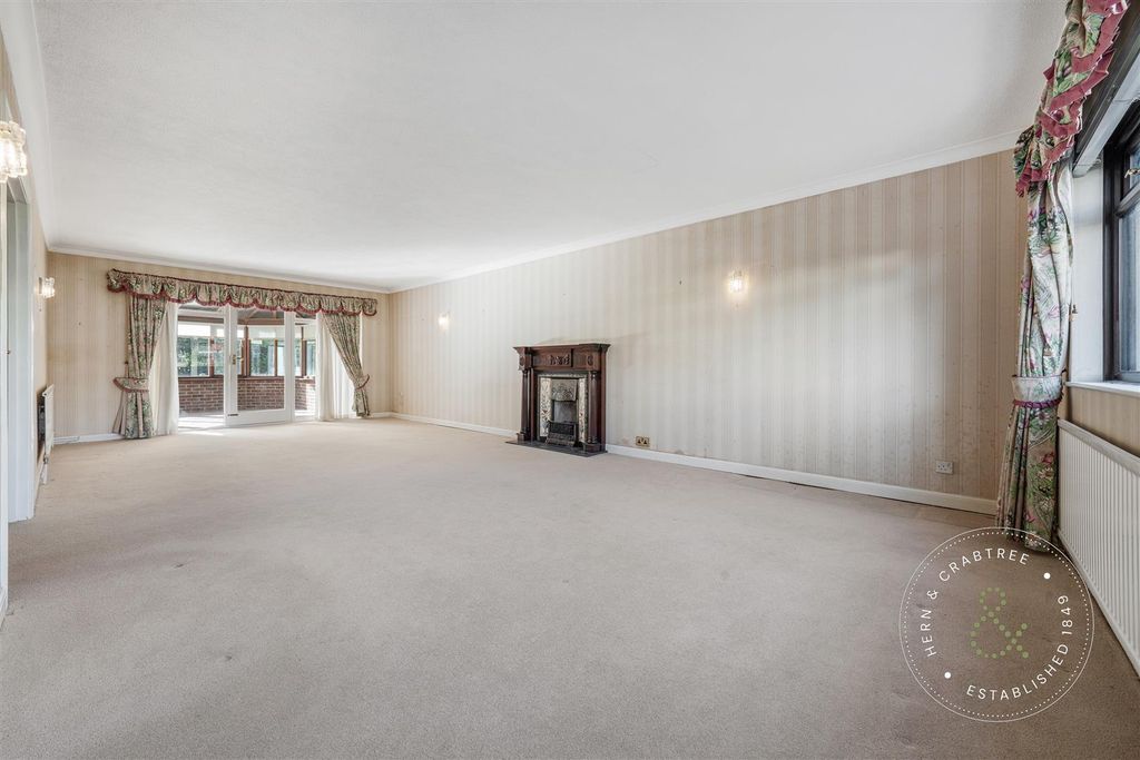 Property photo 3 of 55 Hern Crabtree-26.Jpg