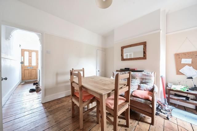 Property photo 3 of 9 Dining