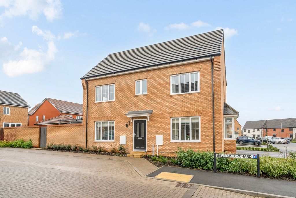 Property photo 1 of 21