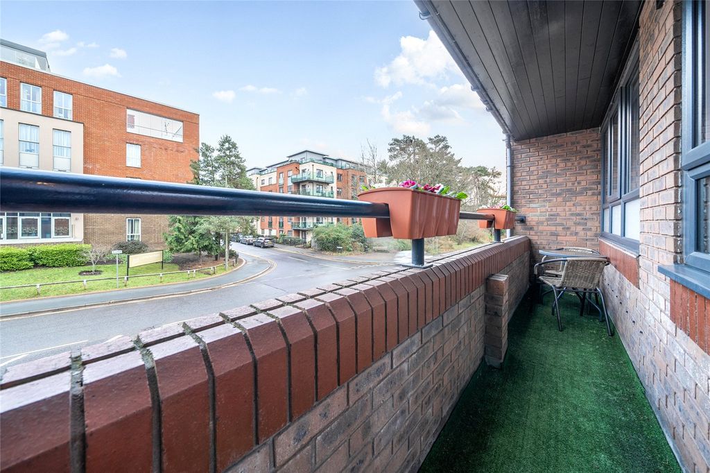 Property photo 2 of 15 Picture No. 13