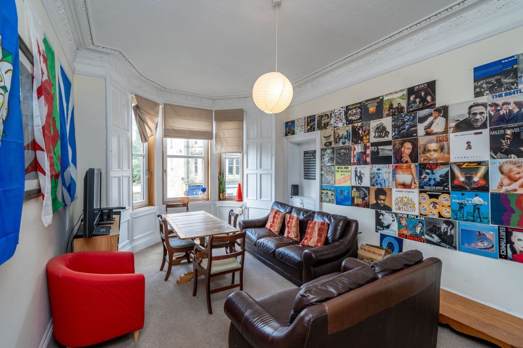 Property photo 3 of 19 Picture 3