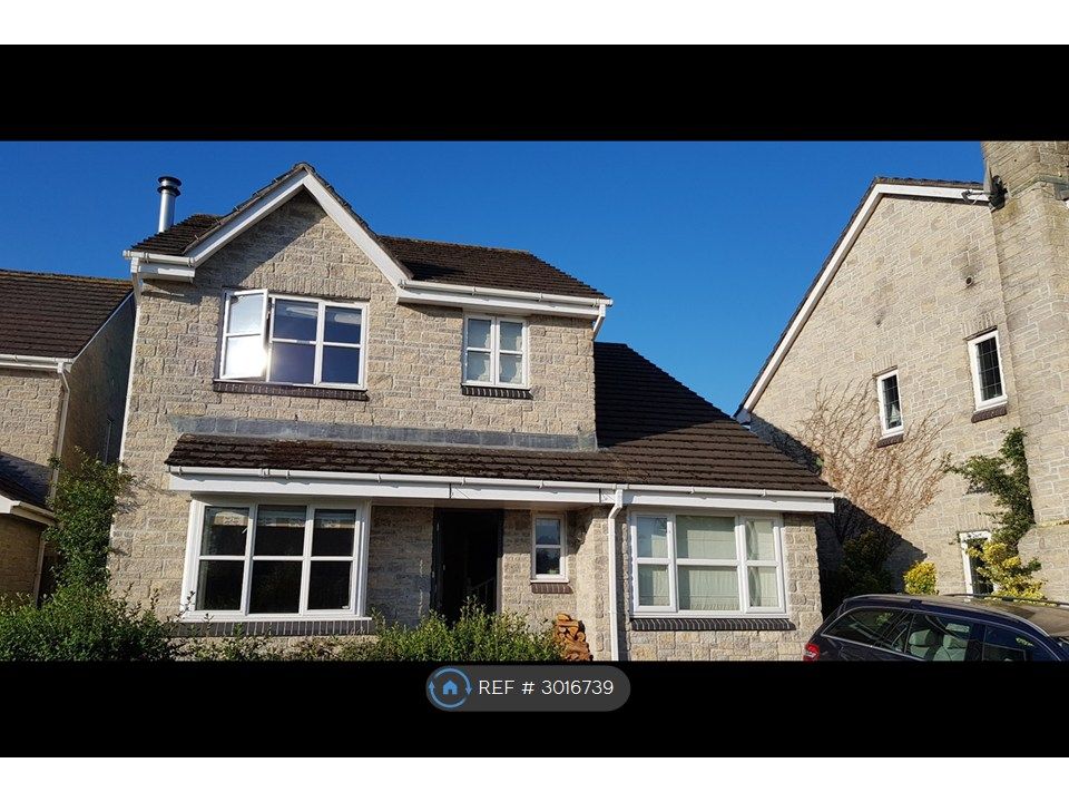 Property photo 1 of 8 Road View