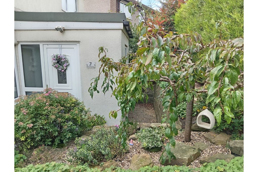 Property photo 1 of 25