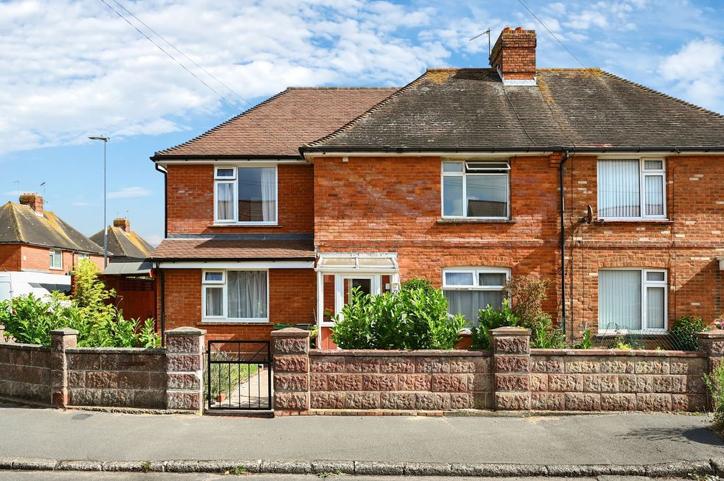 Property photo 1 of 22