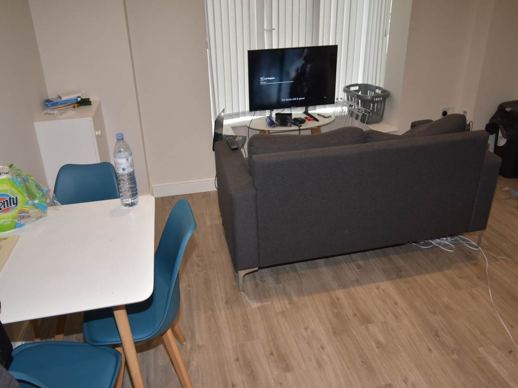 Property photo 3 of 9 Communal Area