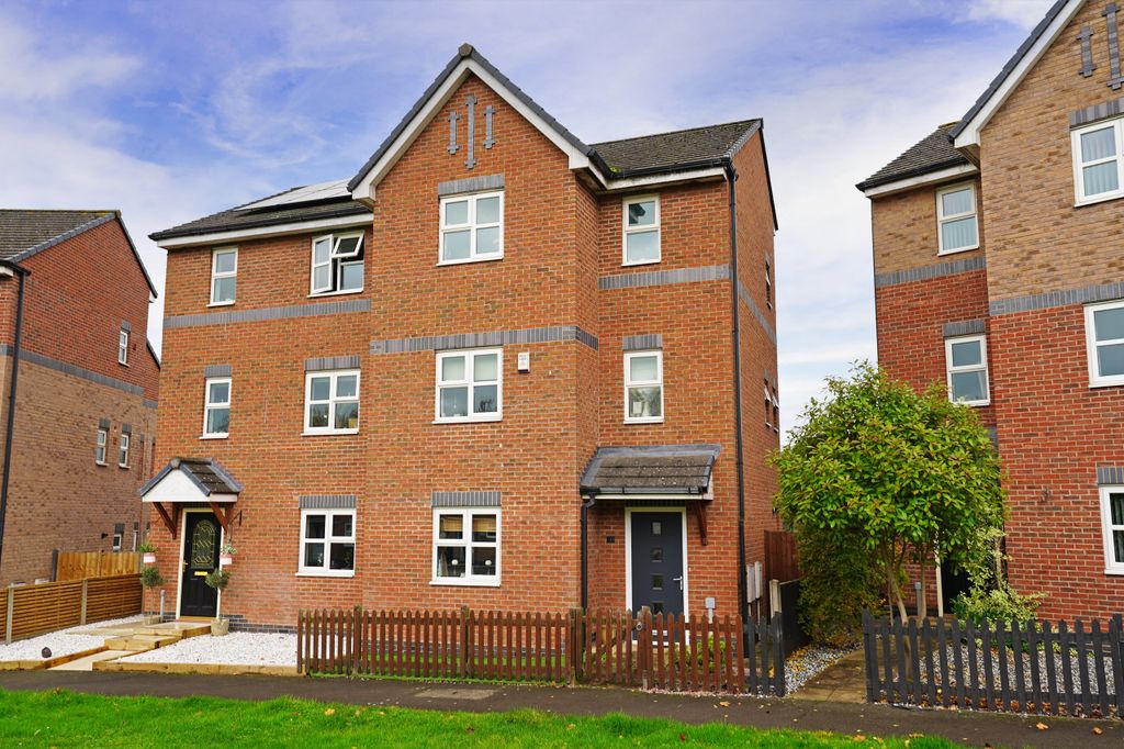 Property photo 1 of 29 541745_1_11342435