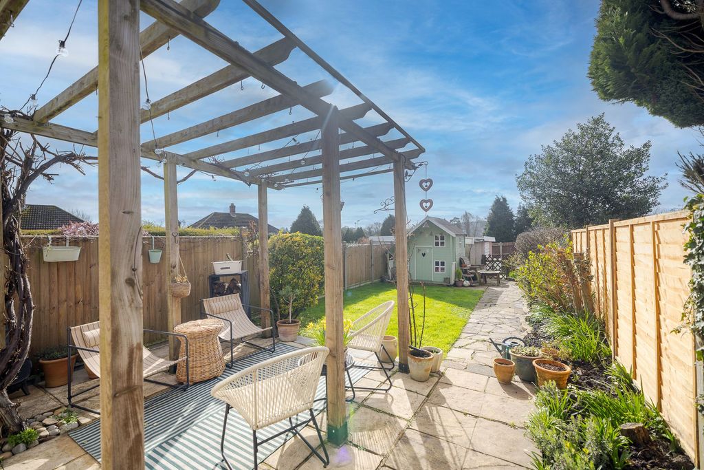 Additional image 17 of 3 bed terraced house for saleSalisbury Road, Godstone RH9