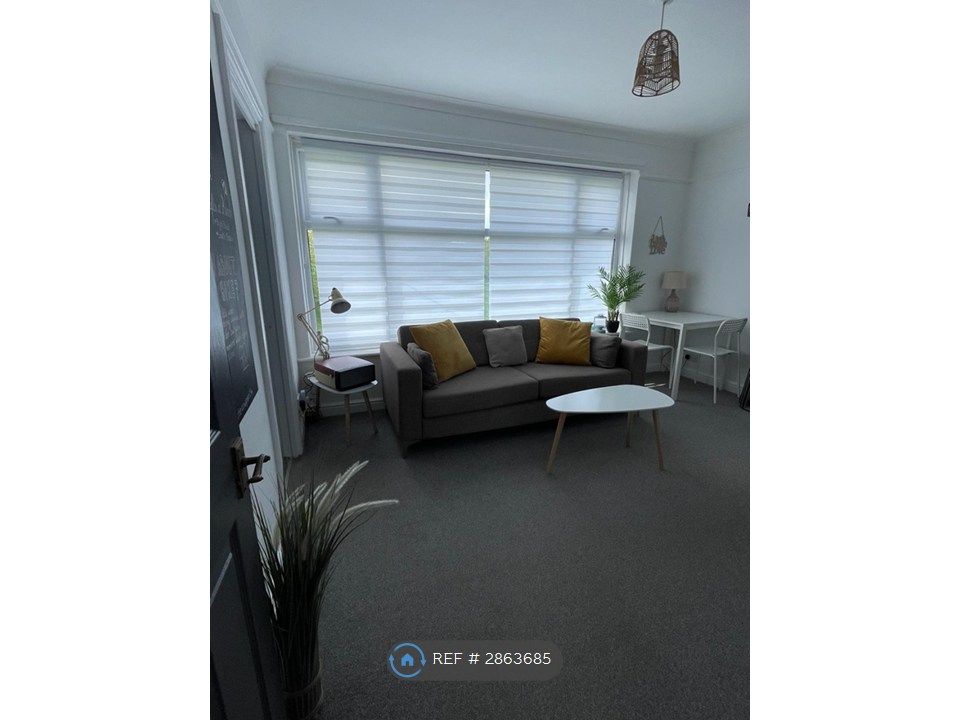 Property photo 1 of 28