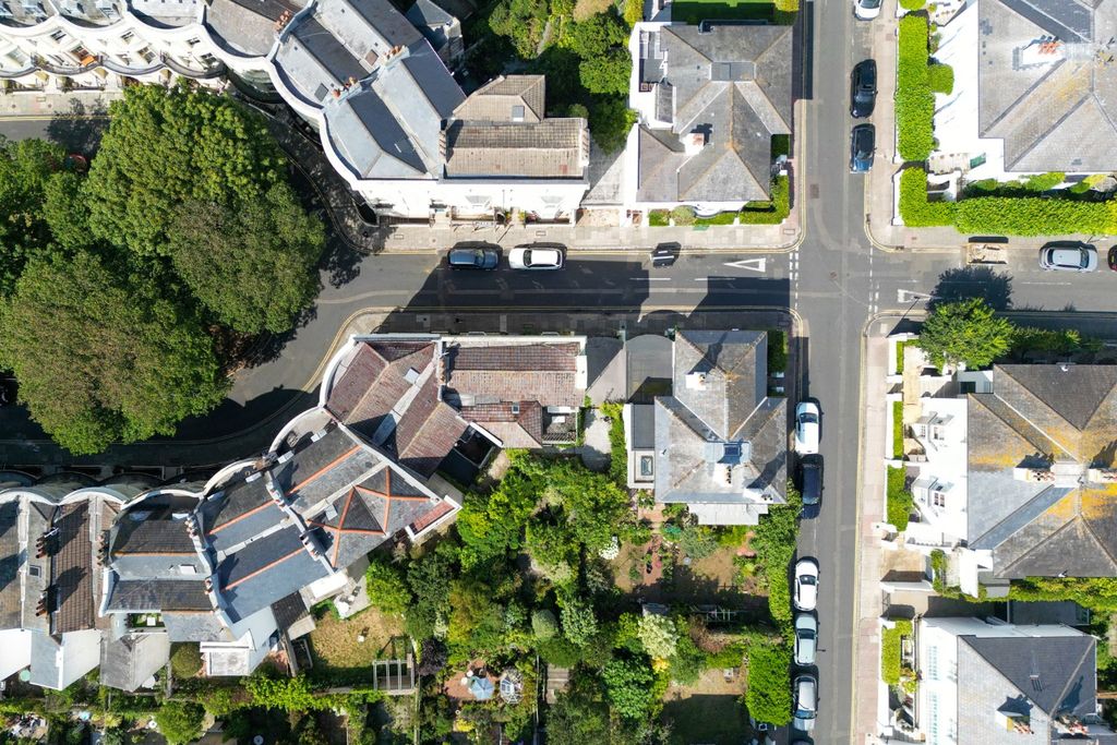 Property photo 1 of 34 4324020