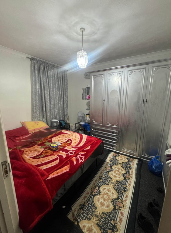 Property photo 1 of 3