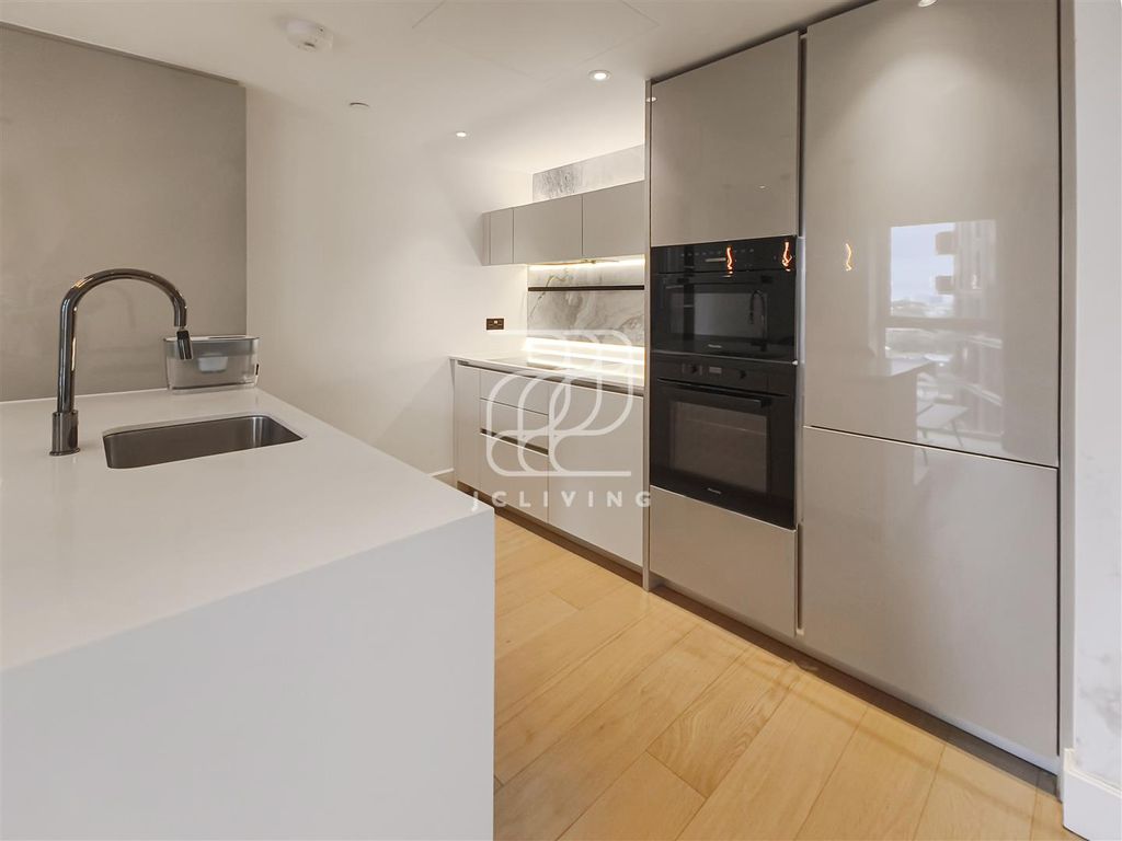 Property photo 3 of 8 Se07041 (2).Jpg