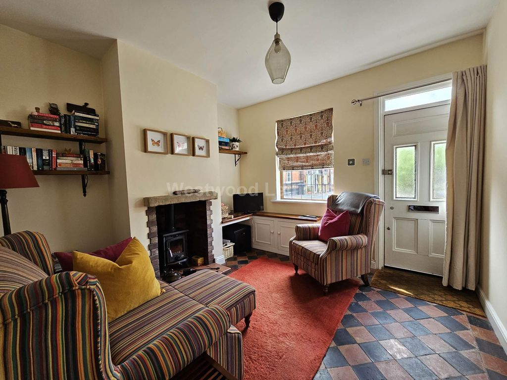 Property photo 2 of 10