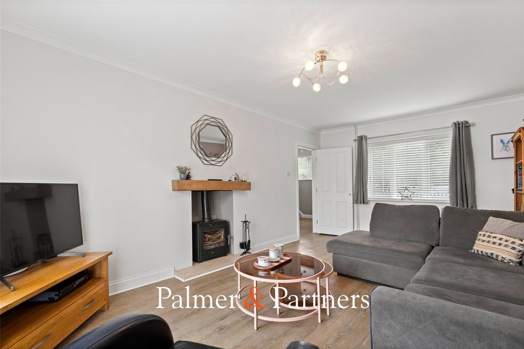 Property photo 3 of 18 Picture No. 04