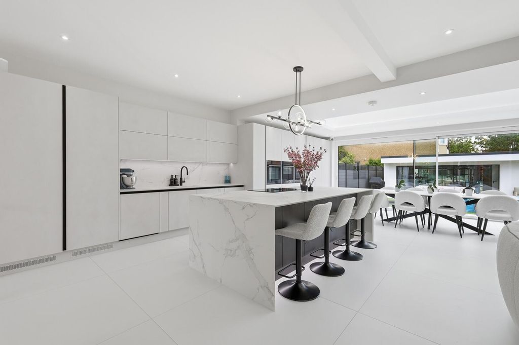 Property photo 1 of 35 Kitchen