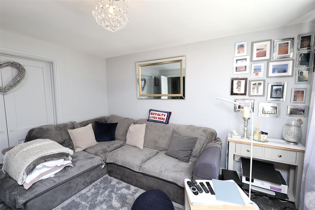 Property photo 3 of 16 Reception Room