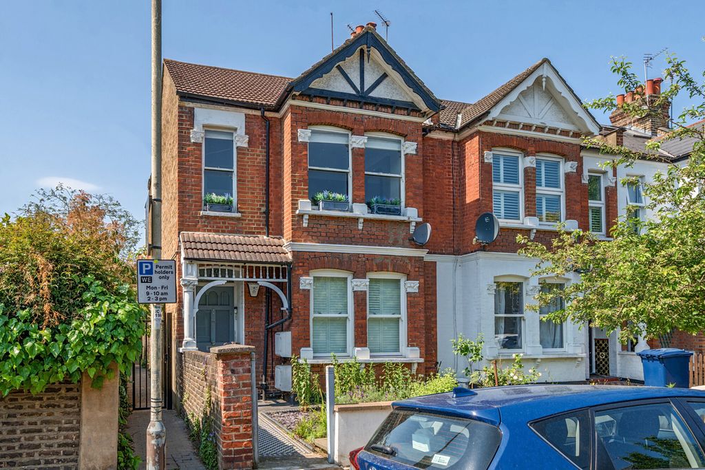 Property photo 1 of 18 18-682324A25Eca5-...