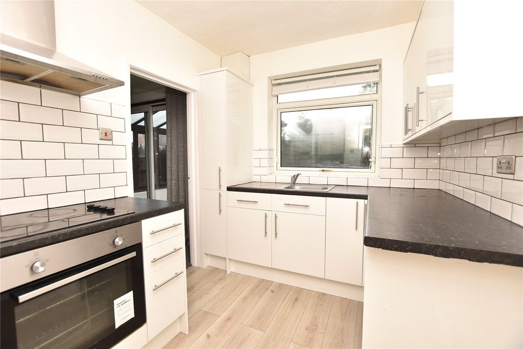 Property photo 3 of 17 Picture No. 40