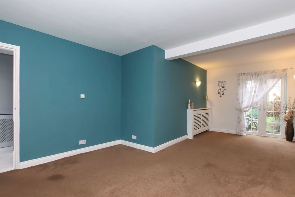 Property photo 3 of 16 Photo 2