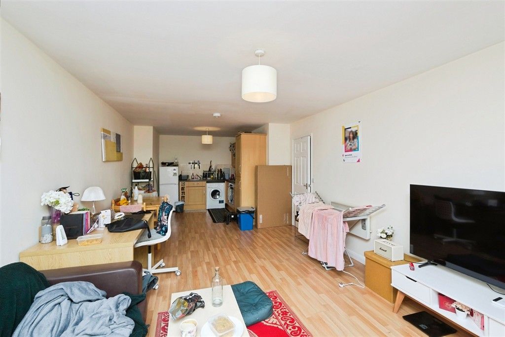 Property photo 3 of 14