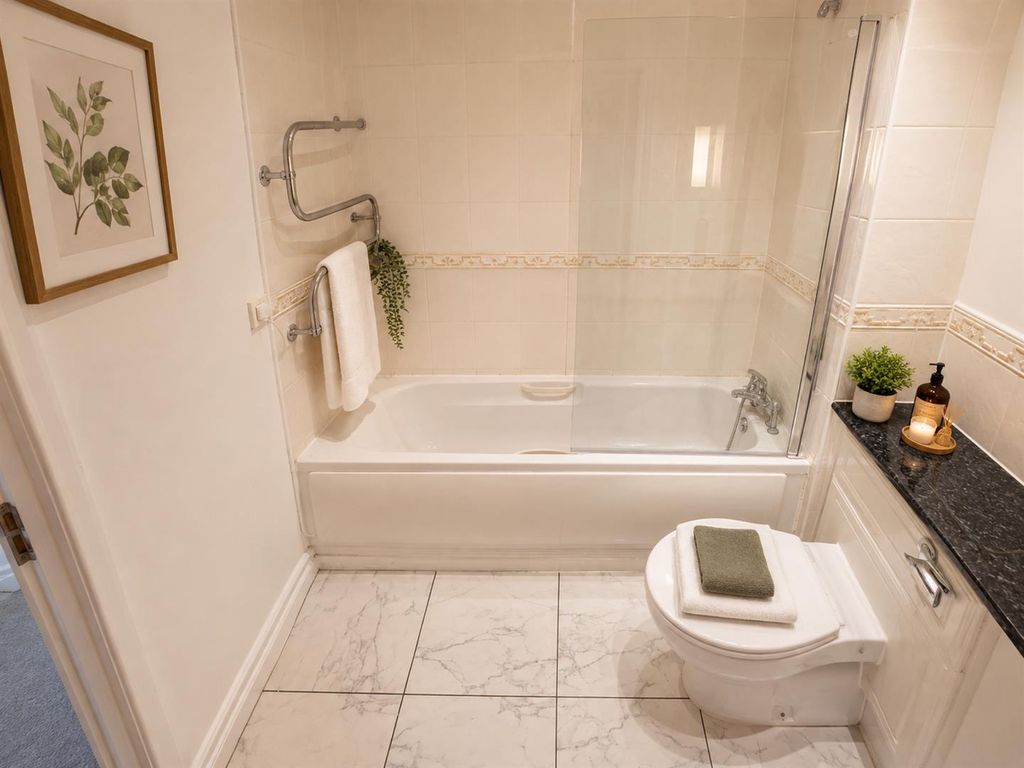 Property photo 2 of 5 08951d6d-9917-456E-Bfb9-3d68d17Ca9ba.Png