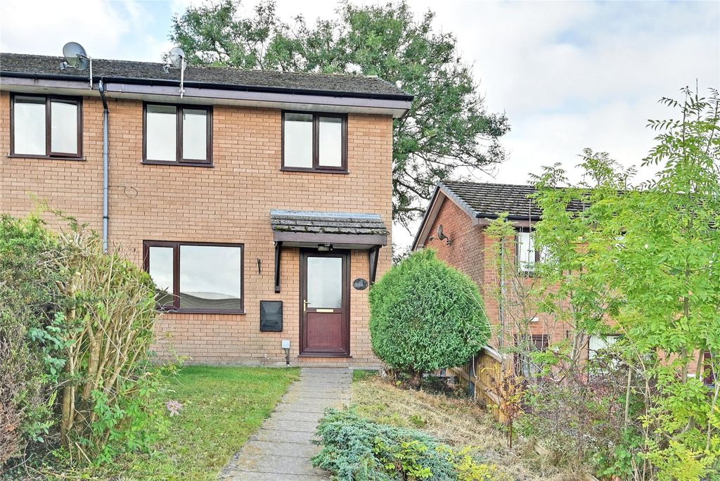 Property photo 1 of 15 10A Brynteg