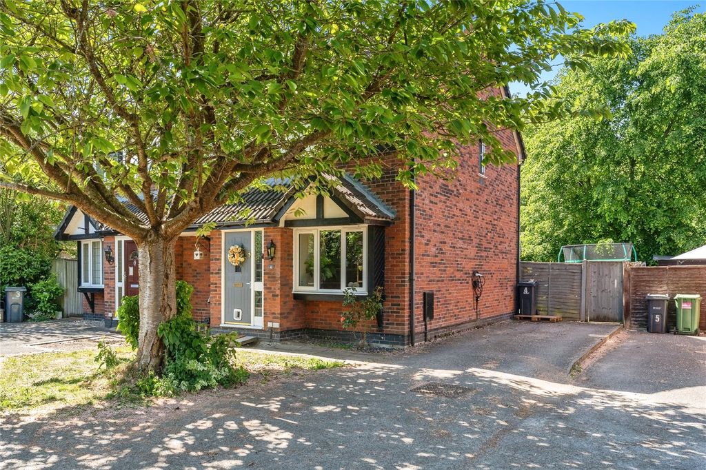 Property photo 2 of 16 Picture No. 21