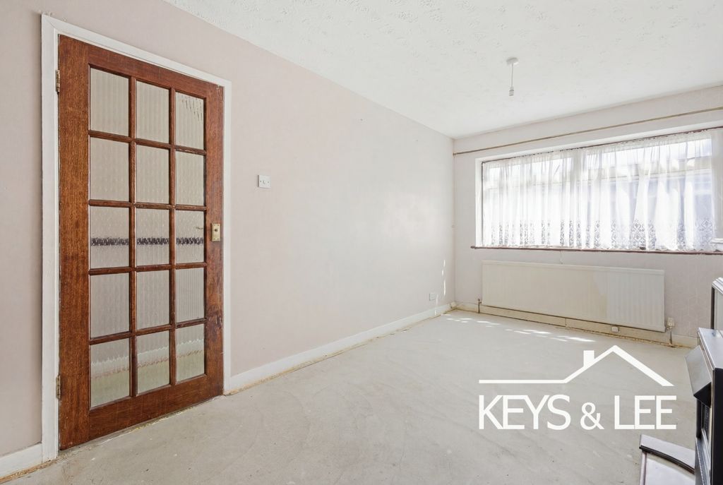 Property photo 3 of 16 5275234