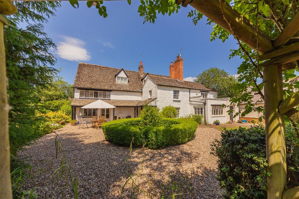 Property photo 3 of 17 Picture No. 25