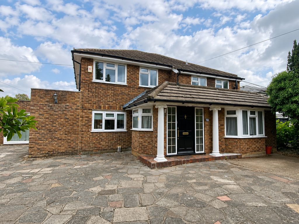 Property photo 1 of 12 Front