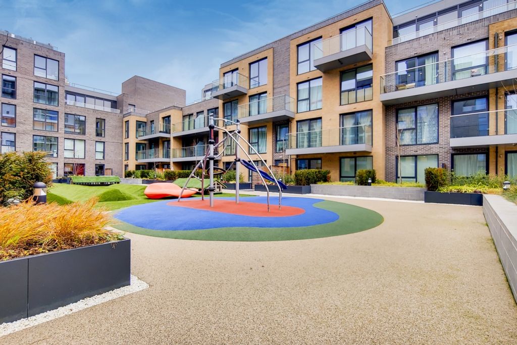 Property photo 2 of 14 1_Courtyard &amp; Gym...