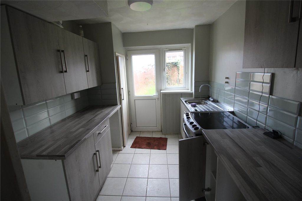 Property photo 2 of 11 Picture No. 13