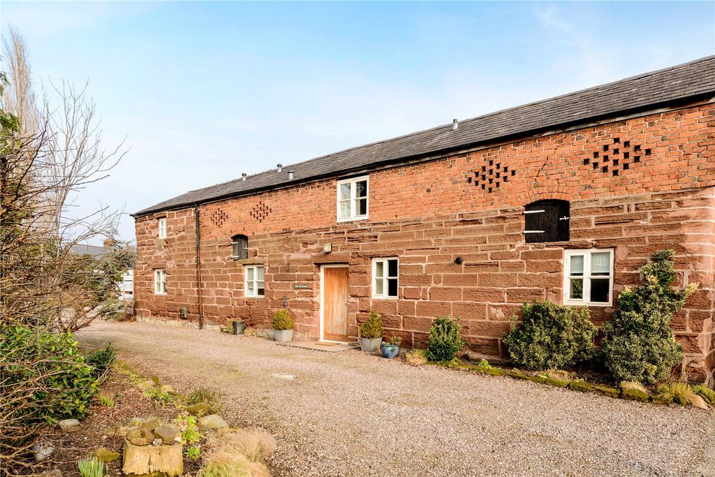 Property photo 1 of 12 External